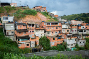 Com menos ‘capacidade de adaptação’, moradores das periferias é mais suscetível a desastre climático