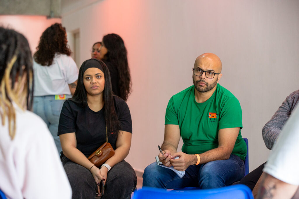 Mural ouve as sugestões de pautas dos moradores 