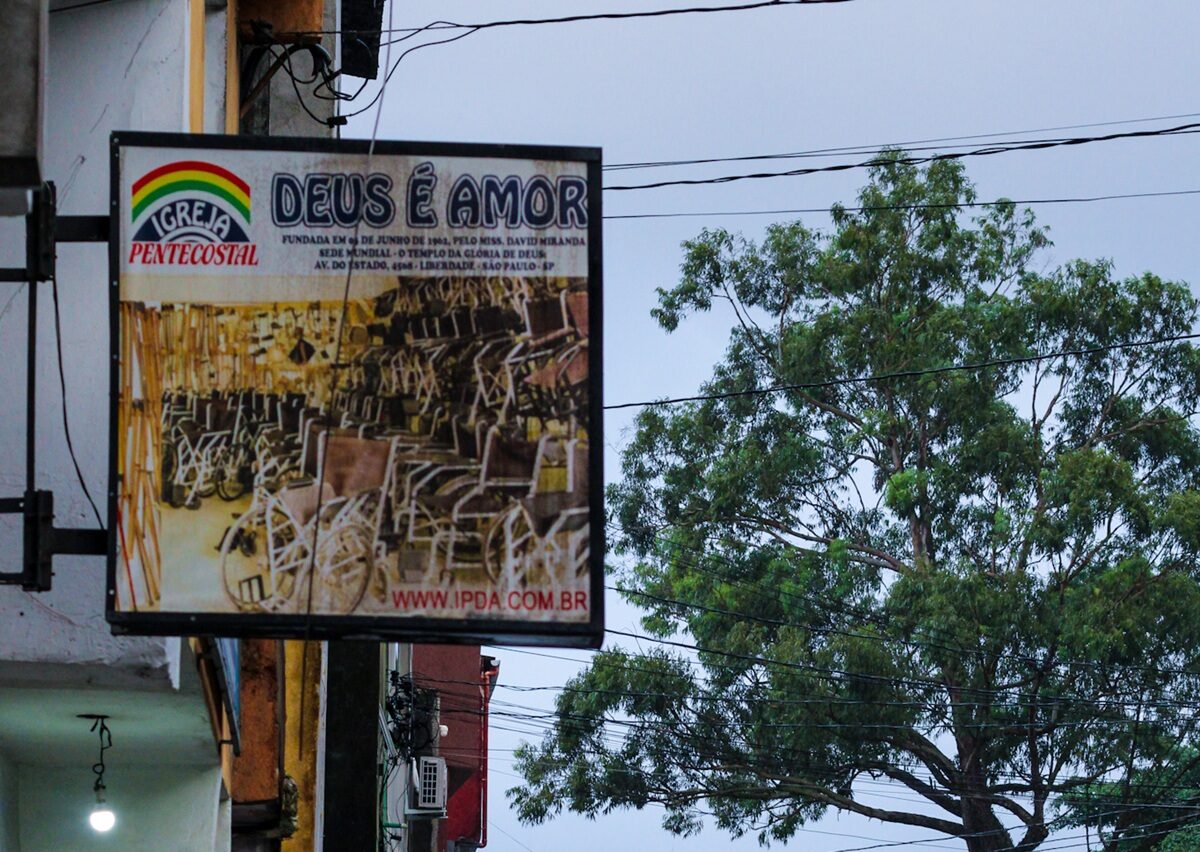 Um estudo feito pelo Instituto de Pesquisa Econômica Aplicada (Ipea) revela que, em 2021, 52% dos estabelecimentos religiosos no Brasil eram de igrejas pentecostais ou neopentecostais