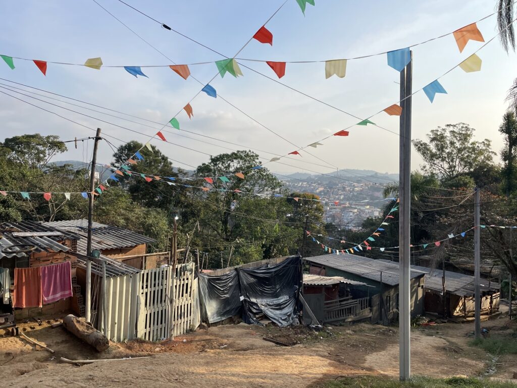 Em julho, os moradores se organizaram para festejar o aniversário de seis anos da ocupação