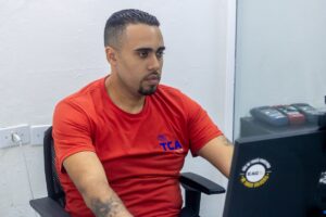 Provedora de internet da zona leste desafia gigantes e atende 2.000 clientes