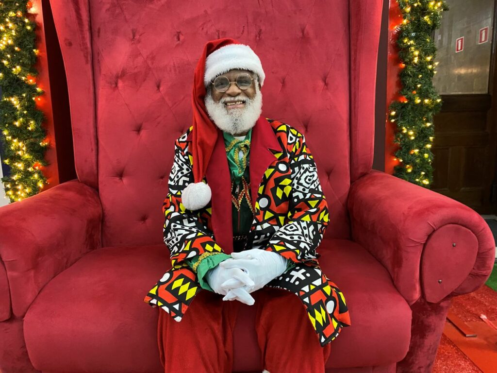 Papai Noel Negro e periférico