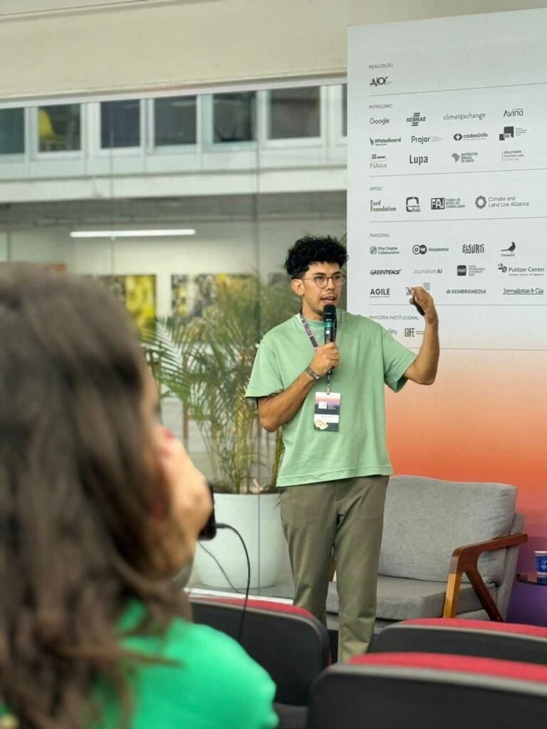 No Festival 3i, Anderson Meneses mostra como o Mural Local transforma dados públicos em informações úteis para moradores das periferias.
